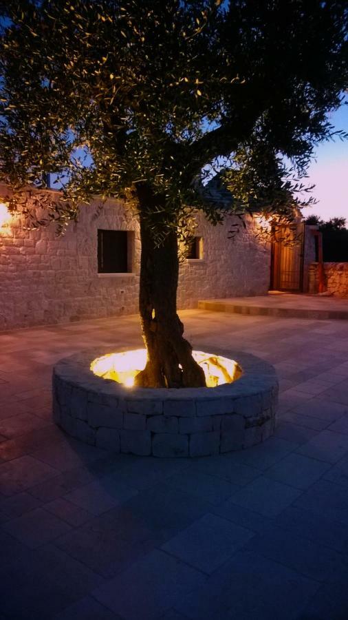アルベロベッロ Trulli A Sud-Estヴィラ エクステリア 写真
