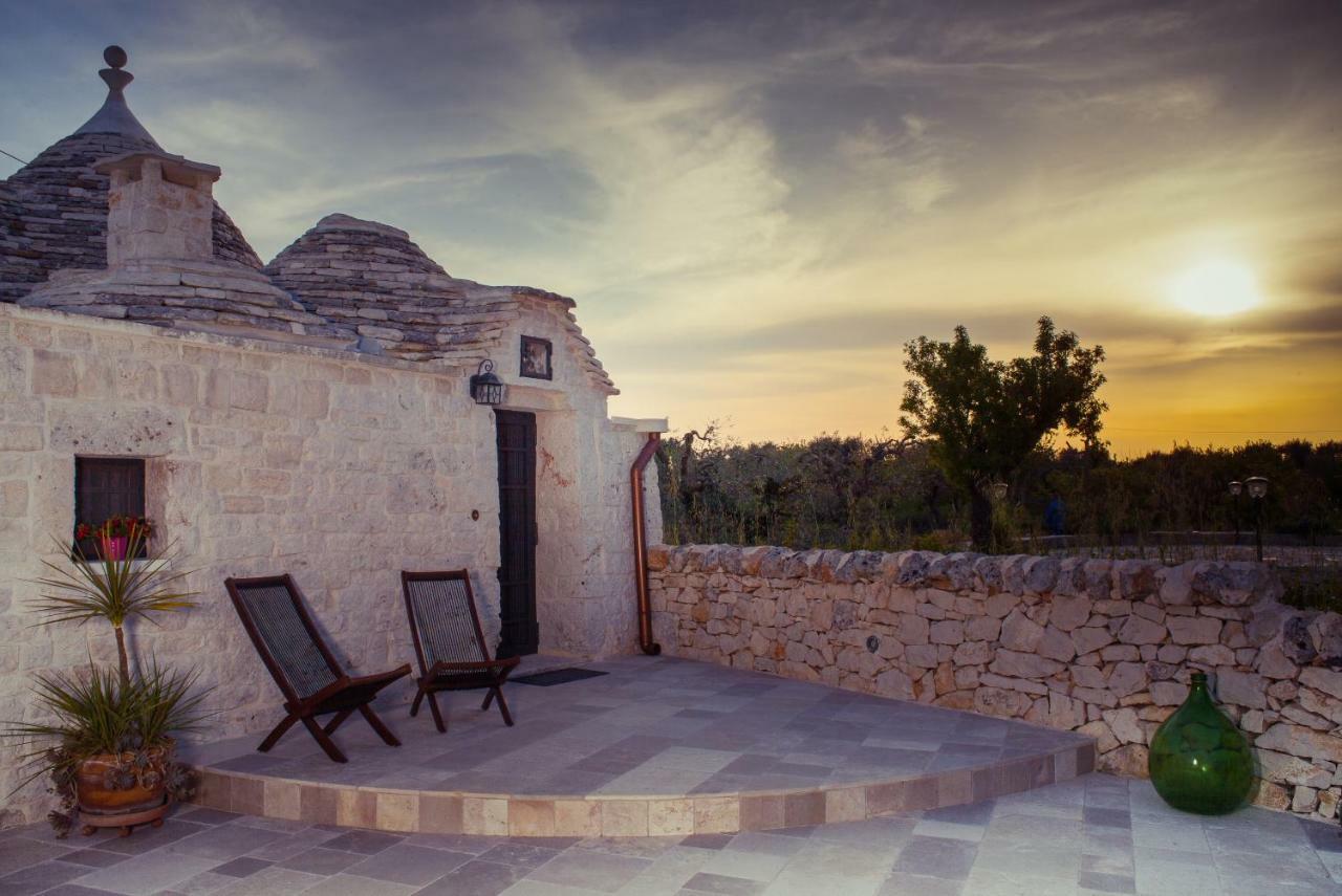 アルベロベッロ Trulli A Sud-Estヴィラ エクステリア 写真